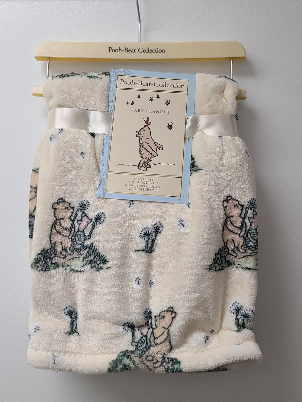 Winnie Pooh Bear Collection Soft Plush Baby Blanket Cream with Pastel Prints